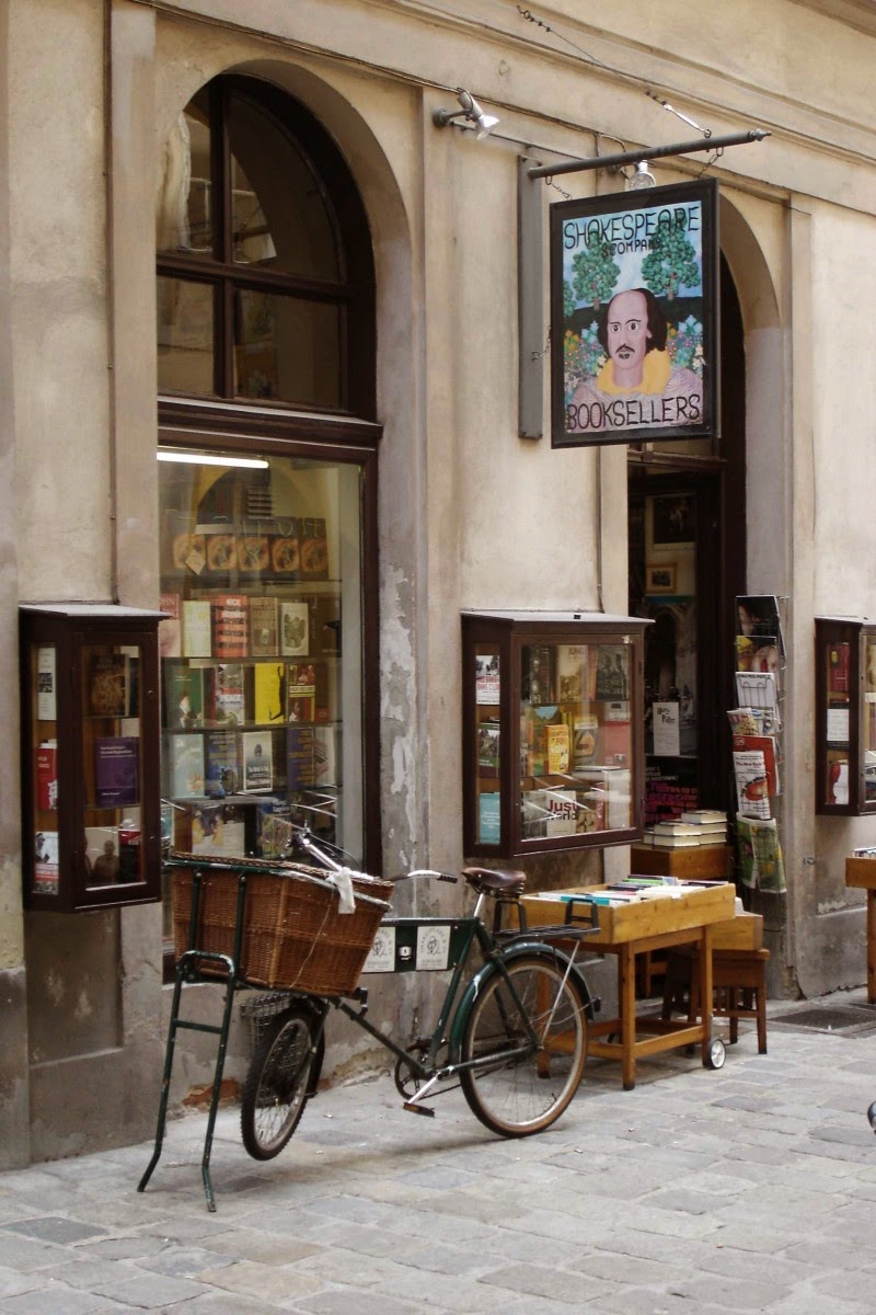 Between English European Shakespeare & Company Vienna